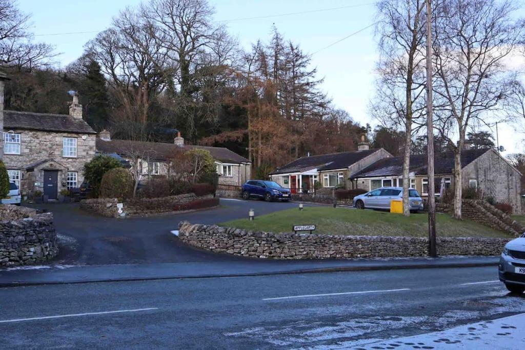 Charming Dog-Friendly Yorkshire Dales Cottage, Austwick Eksteriør bilde